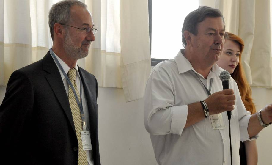 O Posto da Vila Hauer do Departamento de Trânsito do Paraná (Detran) completou esta semana 20 anos de atendimento em Curitiba. A autarquia realizou nesta quinta-feira (7), uma comemoração com todos os funcionários que fazem parte desta história.