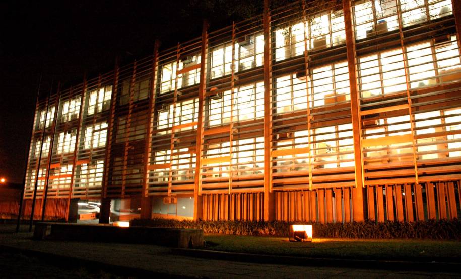 A partir deste mês, os funcionários do Departamento de Trânsito do Paraná que ocupam cargos em comissão e funções comissionadas de confiança vão participar de um processo de avaliação inédito na autarquia.