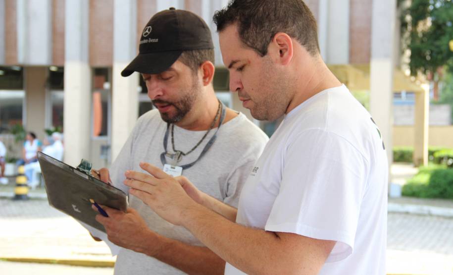A partir desta segunda-feira (18), as vistorias de veículos feitas nas 101 unidades do Departamento de Trânsito do Paraná (Detran) e nos 946 despachantes do Estado serão feitas de forma digital. O sistema eletrônico e inédito no Brasil vai tornar o procedimento mais rápido e seguro, sem acúmulo de papel ou burocracia.