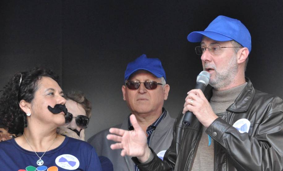 O Departamento de Trânsito do Estado (Detran-PR), que apoia a iniciativa de alerta para as principais causas de morte do sexo masculino, participou do evento de lançamento na Boca Maldita com a estreia do novo veículo do Detran Móvel.