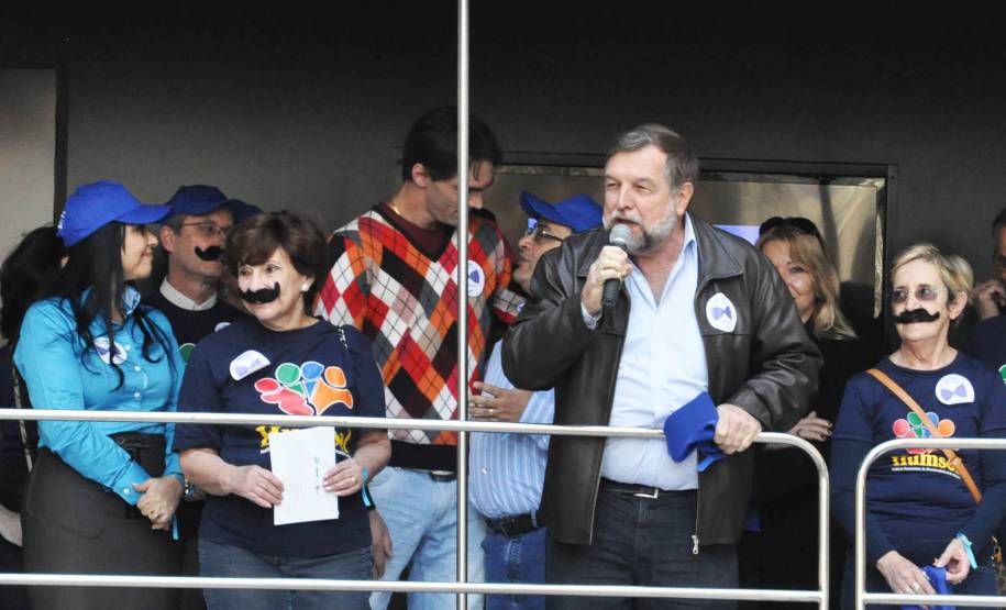 O Departamento de Trânsito do Estado (Detran-PR), que apoia a iniciativa de alerta para as principais causas de morte do sexo masculino, participou do evento de lançamento na Boca Maldita com a estreia do novo veículo do Detran Móvel.