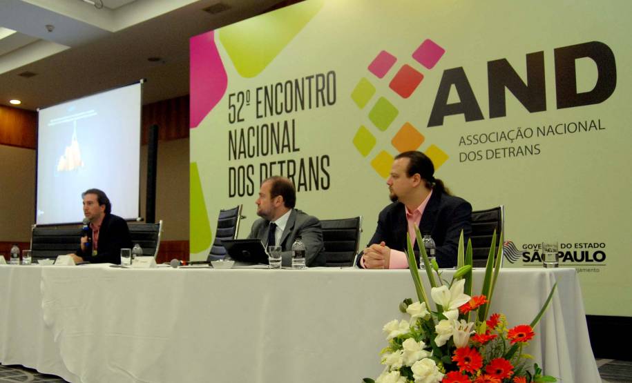 O Departamento de Trânsito do Paraná (Detran) mostrou nesta quinta-feira (17), em São Paulo, o modelo adotado pelo Estado para realização de juntas recursais, médicas e psicológicas de trânsito.