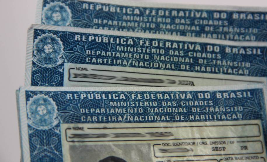 A unidade do Departamento de Trânsito do Paraná (Detran) em Engenheiro Beltrão passou a oferecer, pela primeira vez, novos serviços na área de habilitação. Apenas os exames práticos de direção continuarão sendo feitos em Campo Mourão devido a limitação da estrutura física da Ciretran.