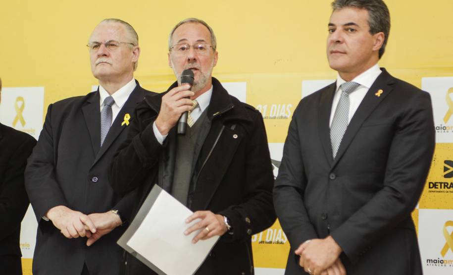 Governador Beto Richa lança as atividades do Maio Amarelo 2016, campanha de prevenção de acidentes e redução do número de vítimas no trânsito, junto com o diretor geral do Detran, Marcos Traad