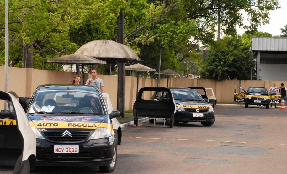 O Departamento de Trânsito do Paraná (Detran), vinculado ao Governo do Estado, promove mutirão de exames práticos de direção em Curitiba, na sede Tarumã, neste sábado (17).