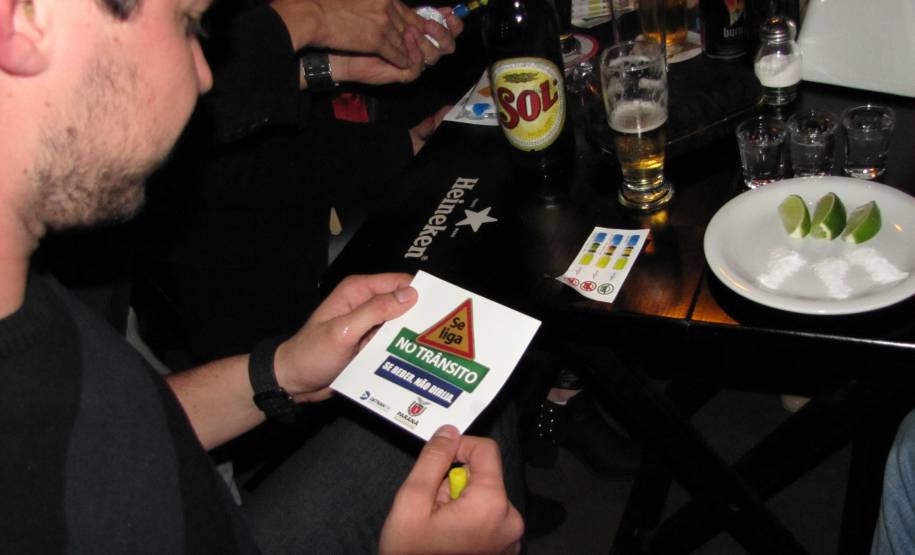 Foram retomadas nesta quinta-feira (15), em Foz do Iguaçu, as atividades da Campanha "Se Liga no Trânsito – Se beber não dirija".