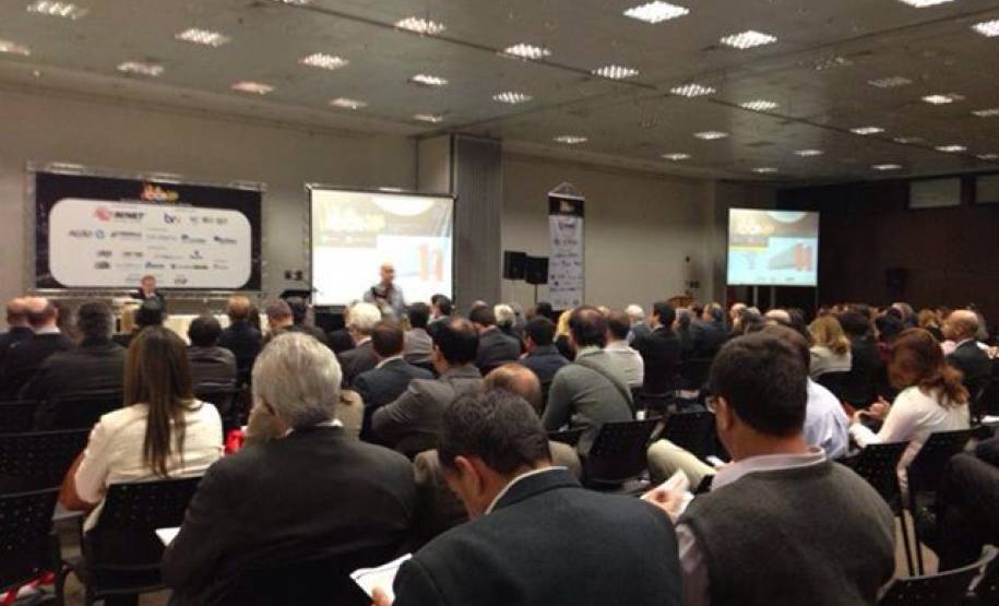 Paraná é finalista em prêmio nacional de inovação na Gestão Pública Sistema Detran Fácil, que oferece serviços pela internet e inclui a renovação automática da Carteira de Habilitação, concorreu na categoria “Fortalecimento da Cidadania” no Conip - Congresso de Informática e Inovação na Gestão Pública. Evento é reconhecido como o principal fórum de tendências de uso de tecnologias nos serviços públicos.