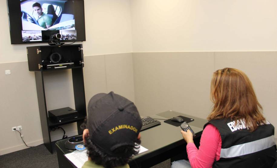 O Departamento de Trânsito do Paraná (Detran) informa que já estão abertas as inscrições para curso de Tecnologias Educacionais para o mês de agosto. A capacitação gratuita é direcionada ao público interno e pessoas da comunidade que queiram atuar como monitores, tutores ou professores no Sistema de Videoconferência da autarquia.