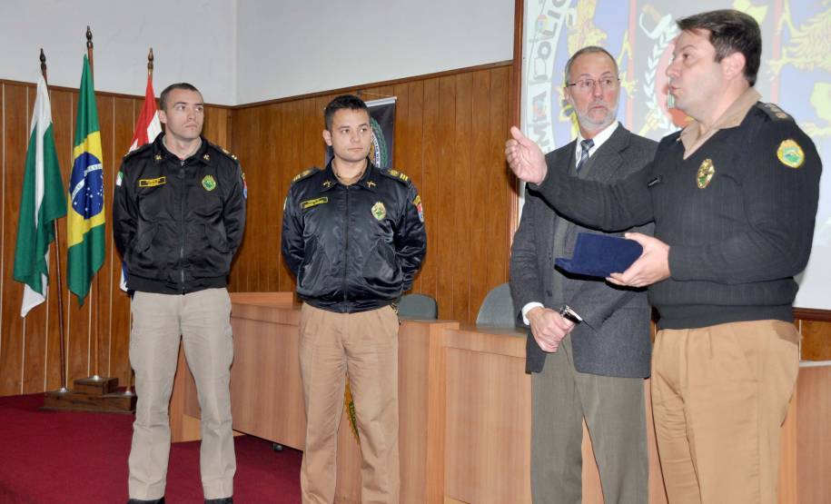 O diretor-geral do Departamento de Trânsito do Paraná, Marcos Traad, conversou nesta quinta-feira (28) com comandantes e futuros oficiais da Polícia Militar do Estado sobre atuação do Detran e o papel da PM na fiscalização do trânsito e preservação da vida.