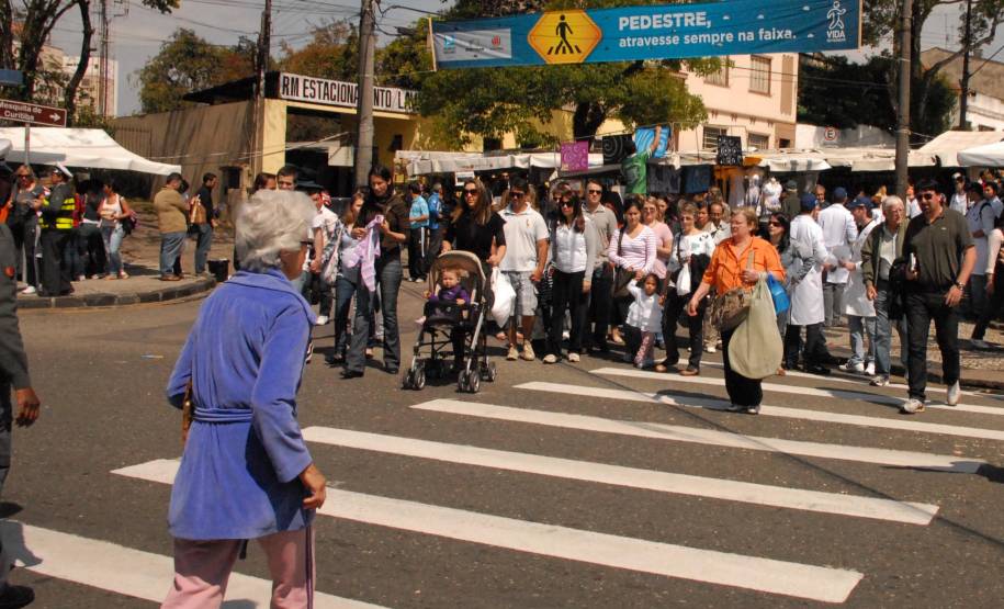 O Departamento de Trânsito do Estado preparou uma programação especial com palestras, mesa de debates, atendimento ao público no Detran Móvel e blitze educativas em bares e restaurantes.