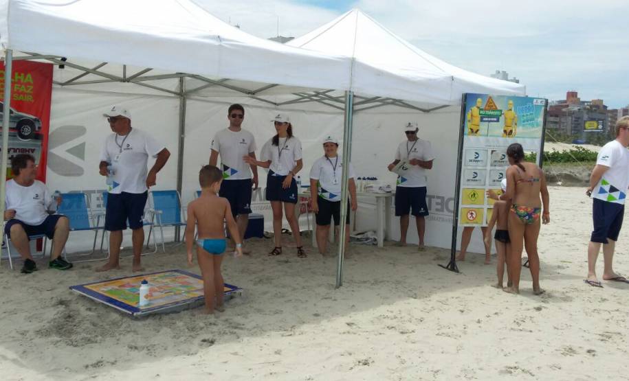 A partir do próximo final de semana, os veranistas que estiverem no litoral poderão participar de um jogo digital desenvolvido pelo Detran, em parceria com a Secretaria Estadual de Comunicação. A ação faz parte da programação especial promovida pelo governo paranaense no Litoral do estado durante a temporada de verão.