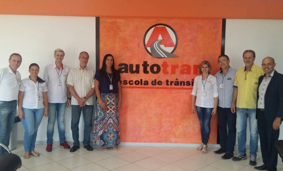 O diretor-geral do Departamento de Trânsito do Paraná, Marcos Traad, terminou nesta sexta-feira (20) o roteiro de visitas às unidades do Detran em dez cidades do interior do Estado