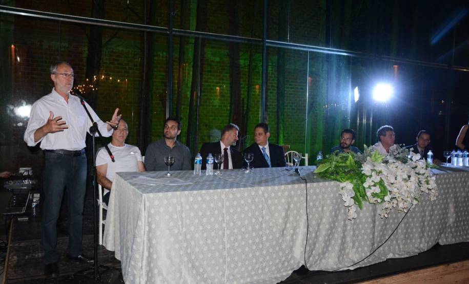 Paranaenses que tiverem os veículos reprovados nas vistorias do Detran ou de despachantes credenciados devem retornar ao mesmo local para refazer o processo, depois das adequações solicitadas. A medida, publicada na quinta-feira (26) pelo Departamento de Trânsito do Estado, é uma tentativa de evitar arbitrariedade ou falhas nos procedimentos e atende a uma solicitação do Sindicato dos Despachantes do Paraná (Sindepar).